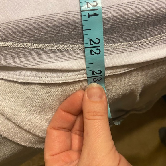 EUC Lululemon Think Fast Tank Capilano Stripe White Heathered Slate 4 / 6 - Picture 7 of 7